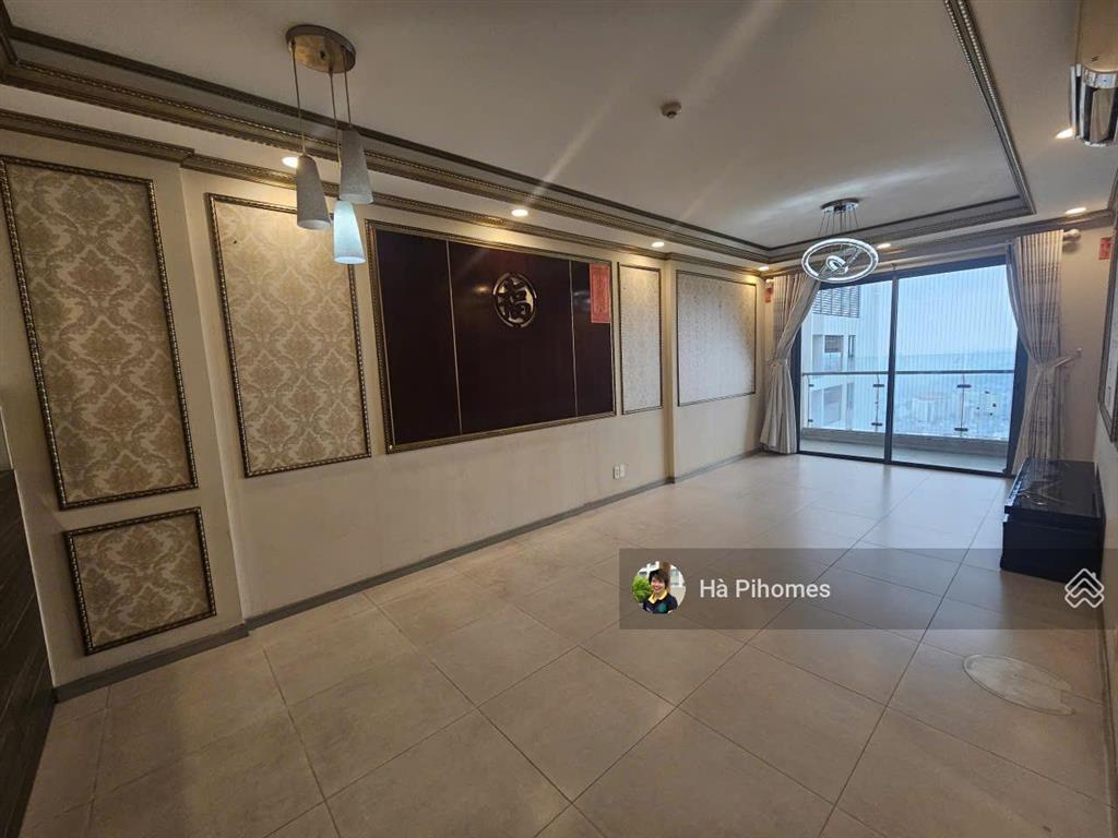 Một trong số ít 1 căn hộ view thoáng tại gold view 2pn2wc 92m2 ntcb nhà mới sửa, trống sẵn tháng 8