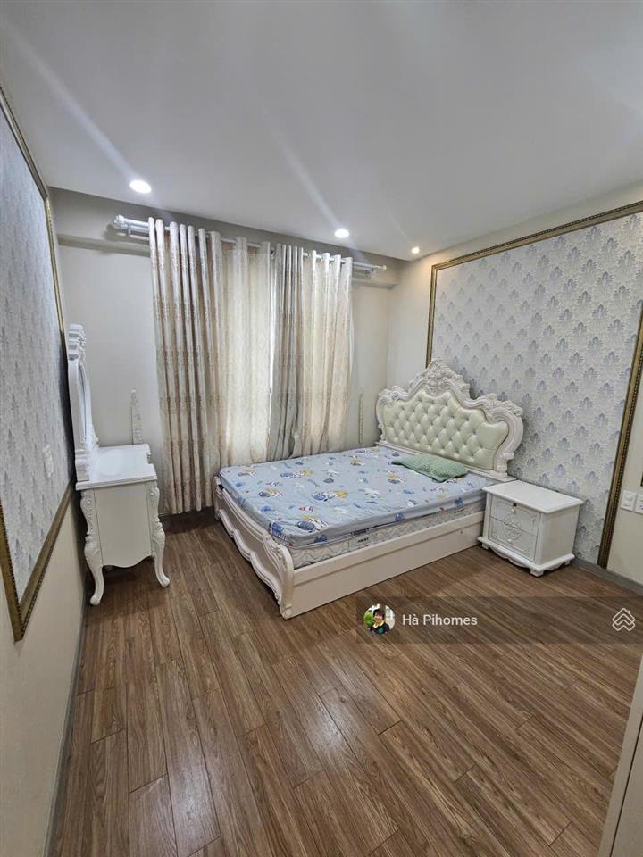 Một trong số ít 1 căn hộ view thoáng tại gold view 2pn2wc 92m2 ntcb nhà mới sửa, trống sẵn tháng 8
