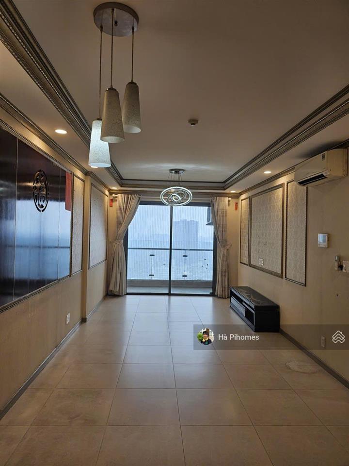 Một trong số ít 1 căn hộ view thoáng tại gold view 2pn2wc 92m2 ntcb nhà mới sửa, trống sẵn tháng 8