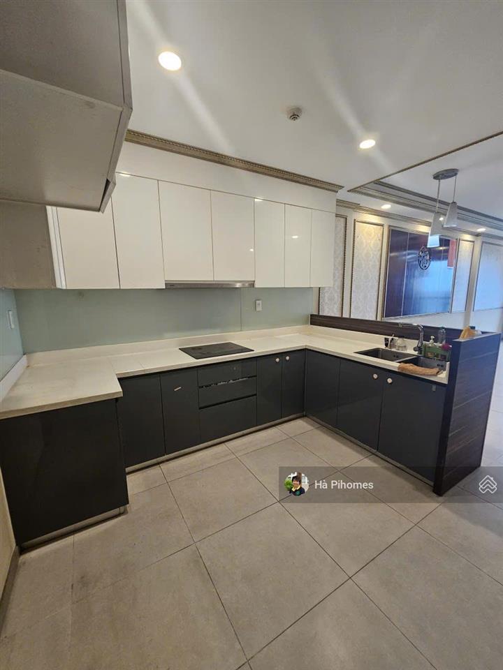 Một trong số ít 1 căn hộ view thoáng tại gold view 2pn2wc 92m2 ntcb nhà mới sửa, trống sẵn tháng 8