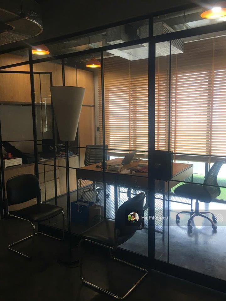 Cho thuê officetel 3pn 2wc dt lớn nhất the gold view bến vân đồn vừa ở vừa kinh doanh văn phòng