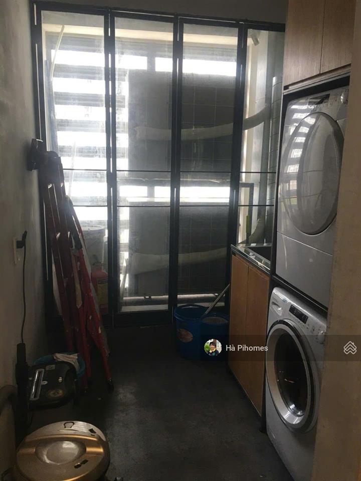 Cho thuê officetel 3pn 2wc dt lớn nhất the gold view bến vân đồn vừa ở vừa kinh doanh văn phòng