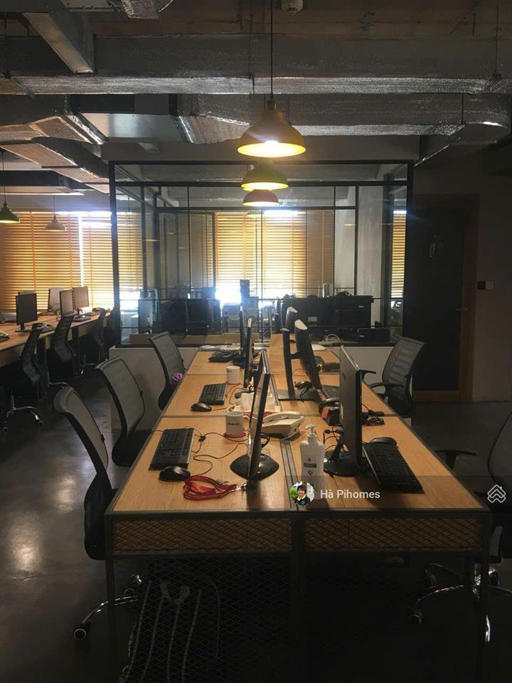 Cho thuê officetel 3pn 2wc dt lớn nhất the gold view bến vân đồn vừa ở vừa kinh doanh văn phòng