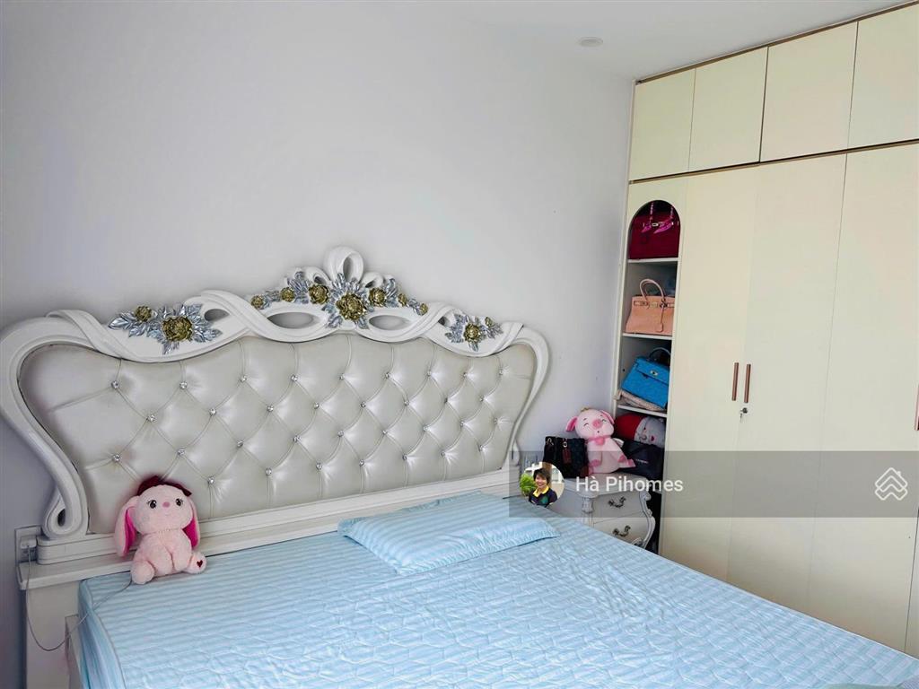 Bán căn hộ sắp ra sổ gold view q4 bến vân đồn 2pn nhà nội thất cao cấp giá tốt tầng đẹp view sông