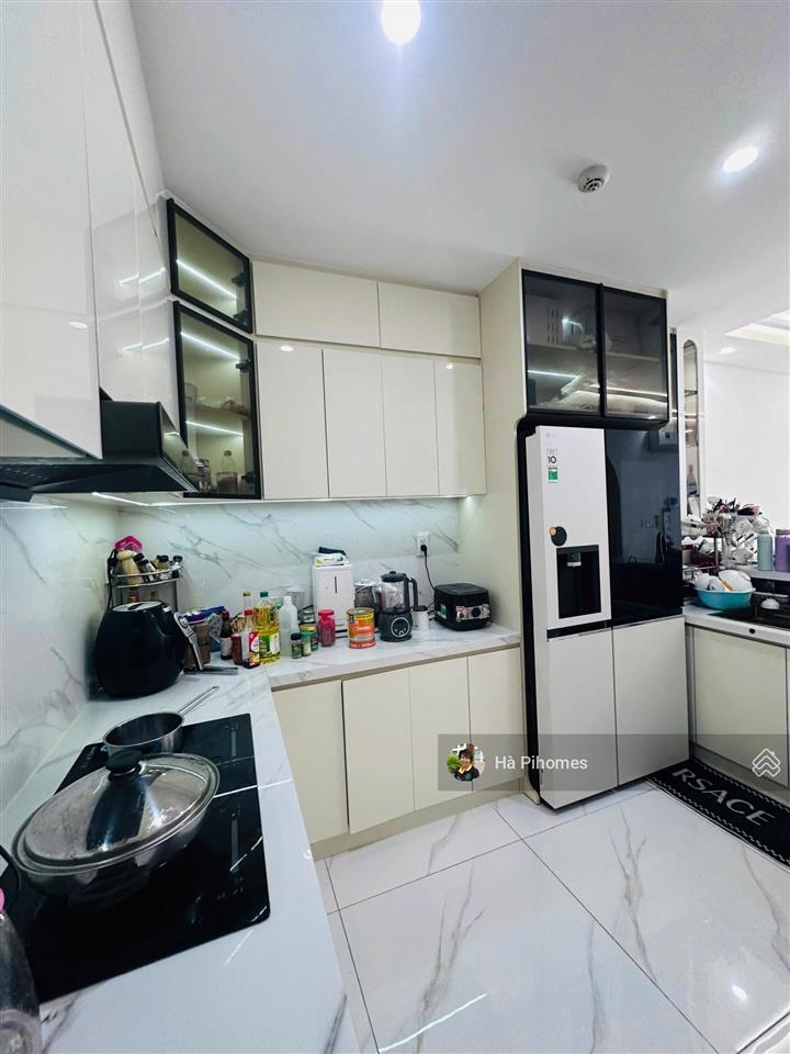 Bán căn hộ sắp ra sổ gold view q4 bến vân đồn 2pn nhà nội thất cao cấp giá tốt tầng đẹp view sông