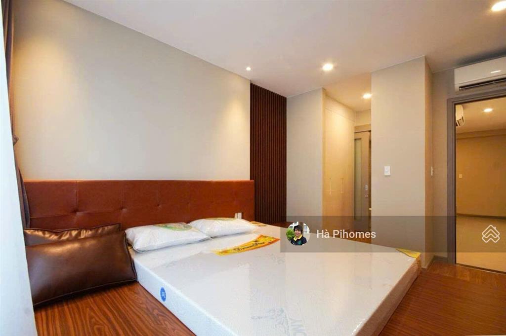 Chính chủ ký gửi cho thuê căn hộ 3pn the gold view, 28 triệu còn hiện tại căn hiếm có ở ngay được