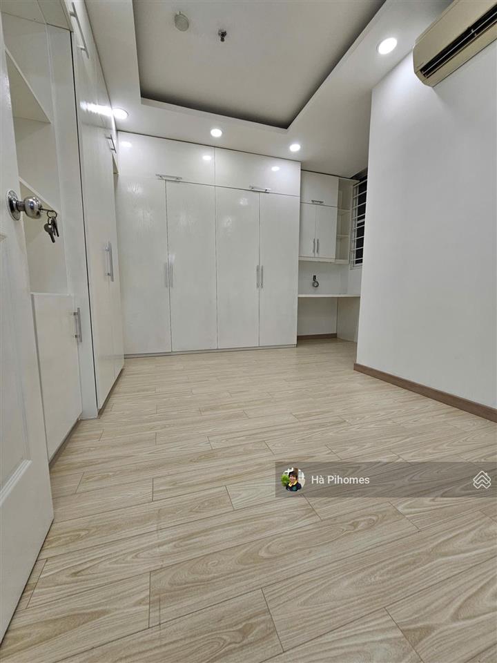 Chính chủ gửi bán căn hộ khánh hội 3 2pn | 70m² | nhà mới đẹp | có sổ | ở ngay