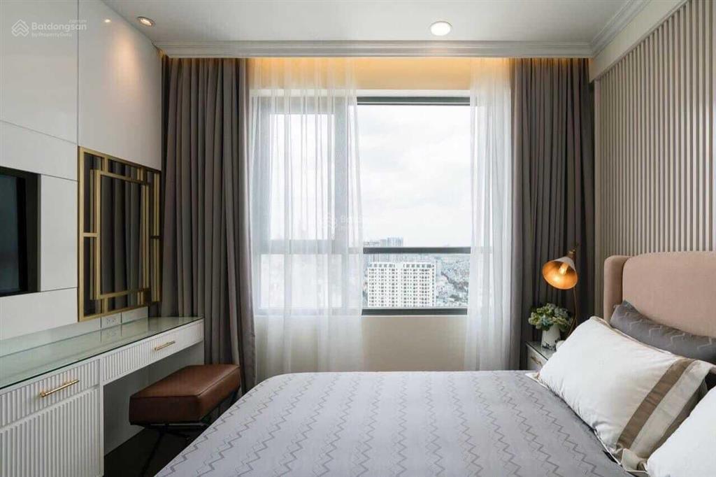 Pihomes cập nhật căn hộ 2pn 2wc view đẹp bitexco hiếm tại gold view quận 4 sắp trống