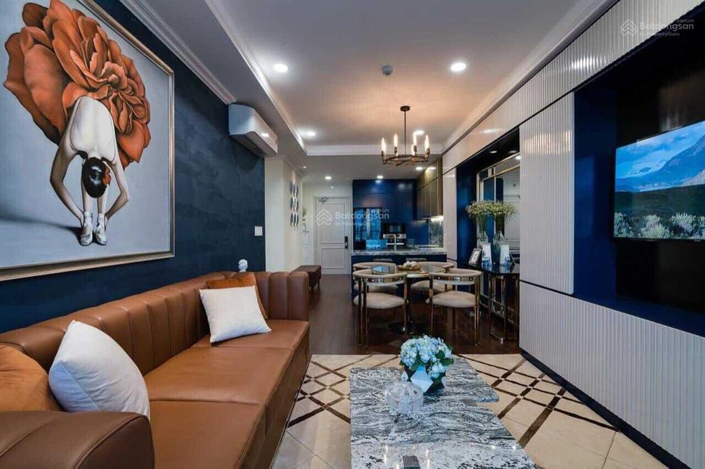 Pihomes cập nhật căn hộ 2pn 2wc view đẹp bitexco hiếm tại gold view quận 4 sắp trống
