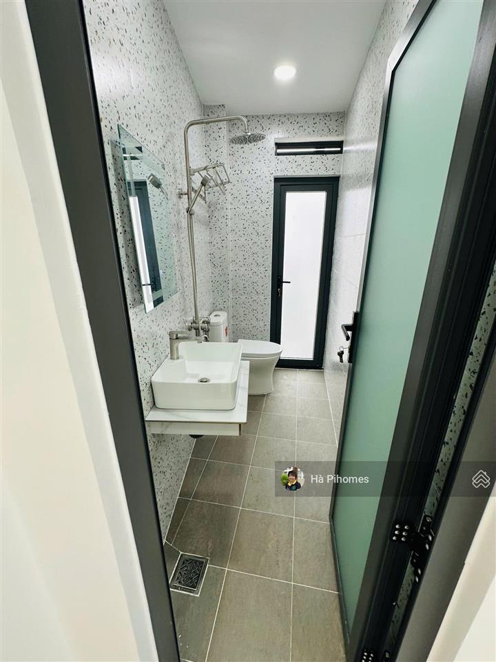 Bán nhanh nhà phố mới đường bùi đình túy 1 trệt 3 lầu 4pn sổ sẵn