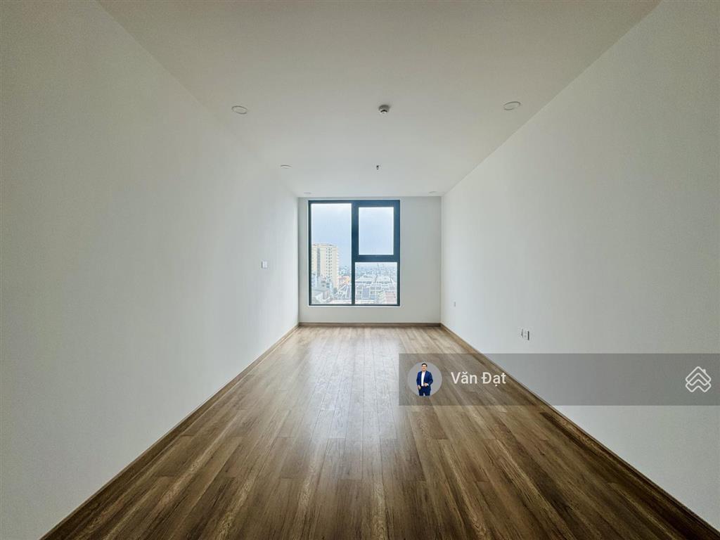 Bán căn 100m2 ban công đông nam  không view các cụ  giá đẹp  nhà mới  sẵn sổ đỏ