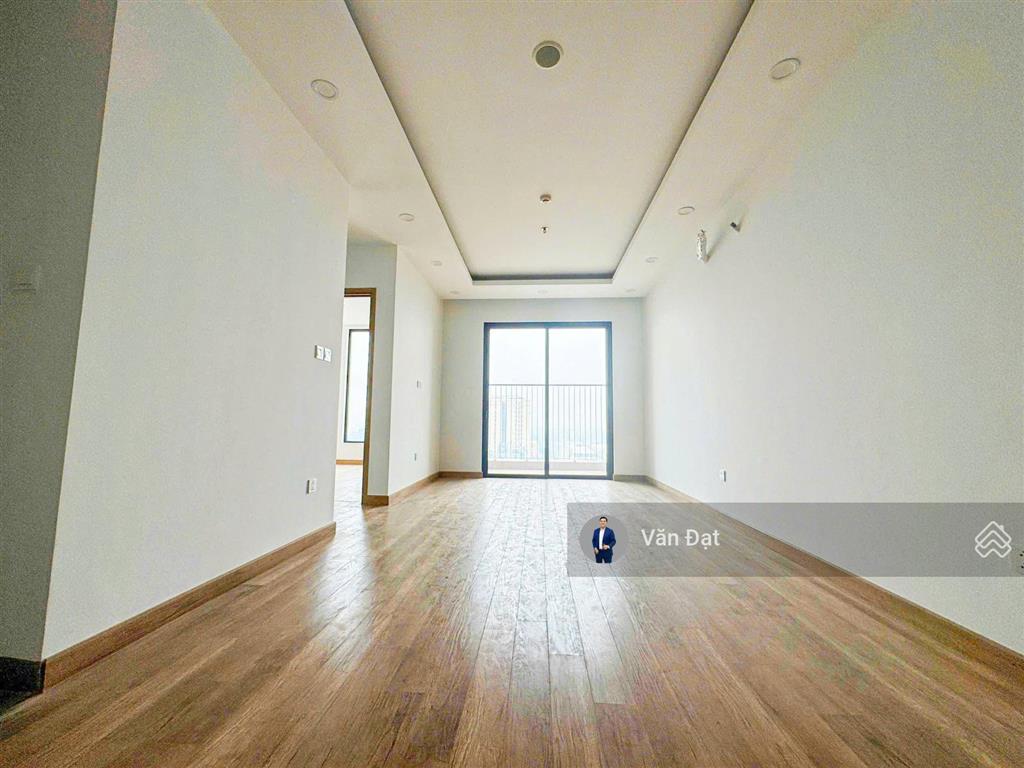 Bán căn 83m2 tầng trung  view khu liền kề  giá chỉ 5,5 tỷ bao phí  sẵn sổ đỏ