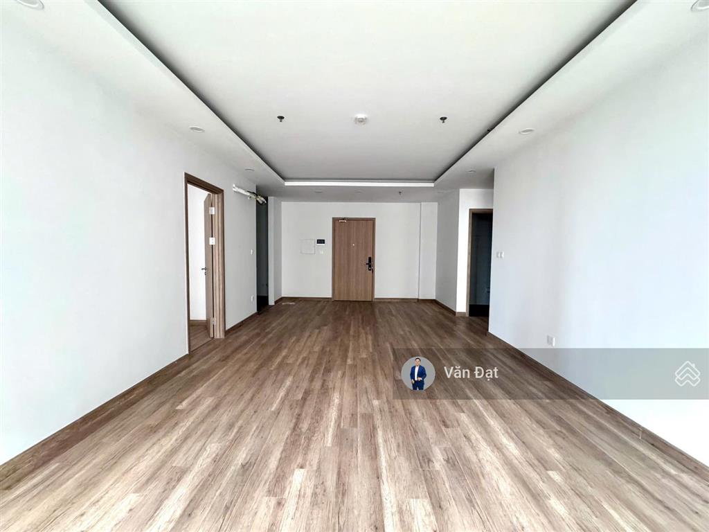Căn 3 phòng ngủ vip 139m2 giá không tưởng ban công đông nam  nhà mới  đã có sổ đỏ  xem nhà 24/24