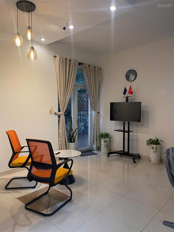 Cho thuê biệt thự khu biệt thự sông ông lớn, bình chánh ở liền  0903 818 ***