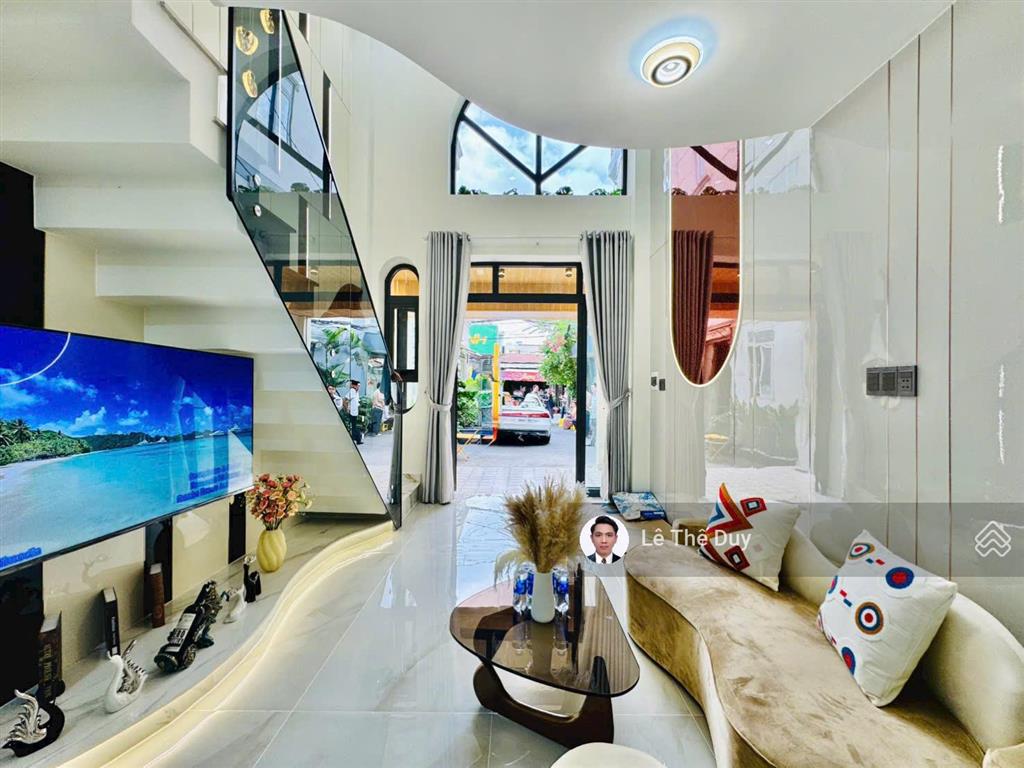 Nhà đẹp vị trí kinh doanh đỉnh  dài miên man 16m chỉ 6.x tỷ  đường số 27 p. an nhơn (p6) gò vấp.