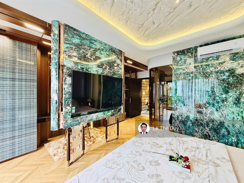 Tận hưởng đặc quyền sống thượng lưu dinh thự 5x20m đường 8m bàn cờ p.14 gò vấp chỉ 16.x tỷ!