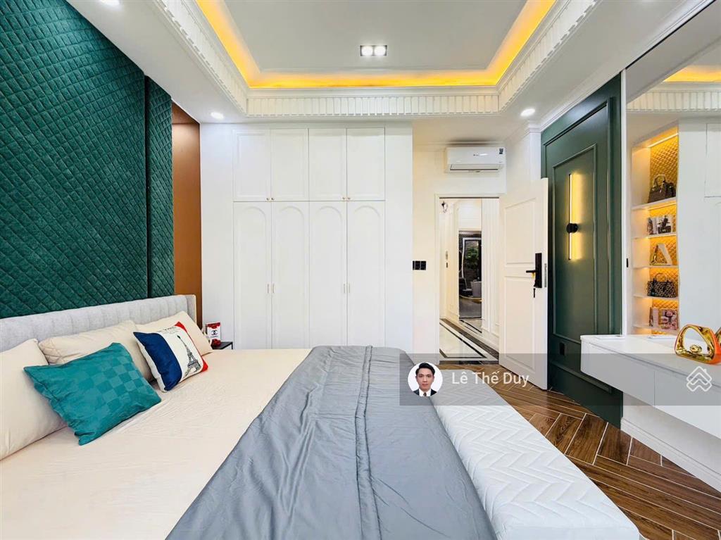 Mặt tiền tân cổ điển đường 16m có thang máy siêu phẩm p14 gò vấp kinh doanh đa ngành chỉ 15.5 tỷ!