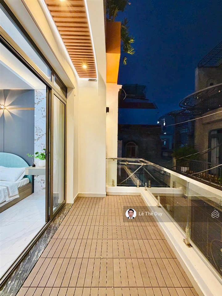 Nở hậu tài lộc  bước vài bước ra emart 2 siêu phẩm 4 tầng nguyễn tư giản chỉ 7.35 tỷ!