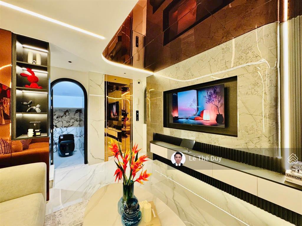 Tọa độ vàng nguyễn văn lượng p.17 nhà 6 tầng có thang máy & smarthome chỉ 9.x tỷ