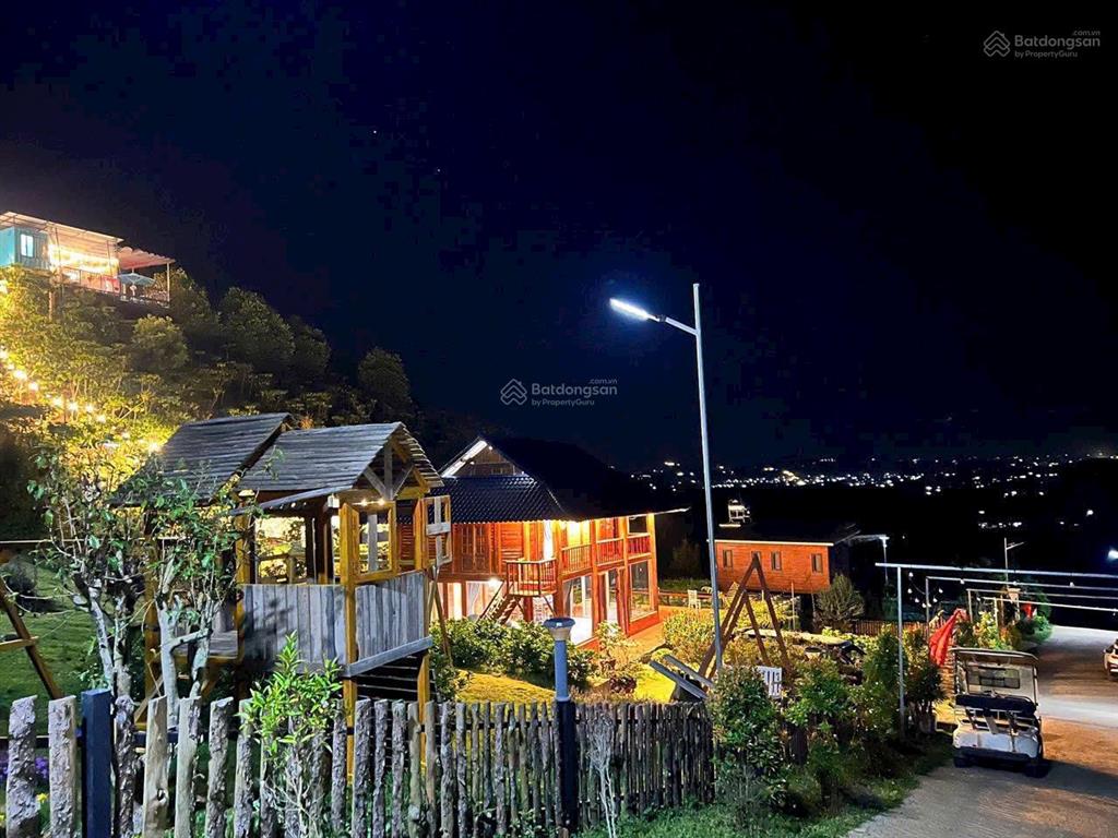 Làng oa  chỉ 2,390 tỷ sở hữu 1000m2 full thổ cư với nhà gỗ view săn mây, an ninh 24/7
