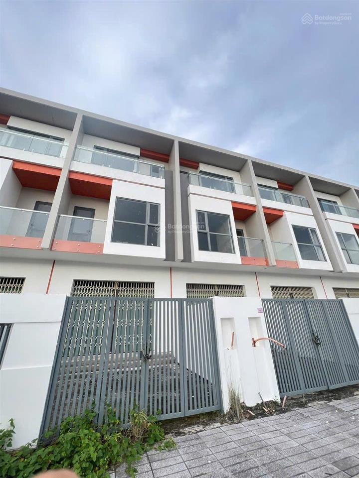 Bán nhà thô 2 lầu đường số 5, khu đô thị tây bắc, rạch giá, an giang. giá tốt nhất 2.85 tỷ