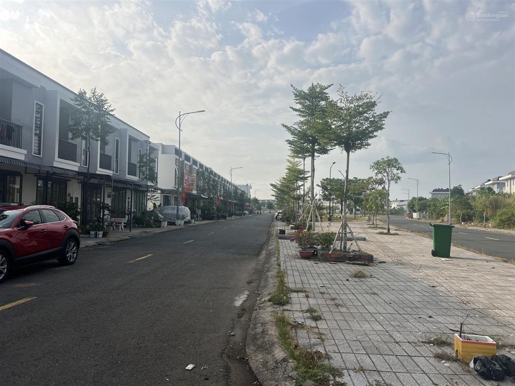 Bán nhà khu đô thị tây bắc, rạch giá. đối diện công viên, đã có sổ. giá chỉ từ 1.9 tỷ