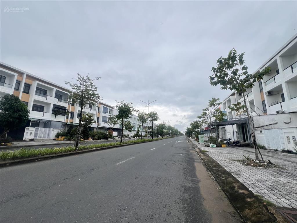 Bán nhà a3 đầu đường số 5 khu đô thị tây bắc, rạch giá, an giang. nhà đã hoàn thiện