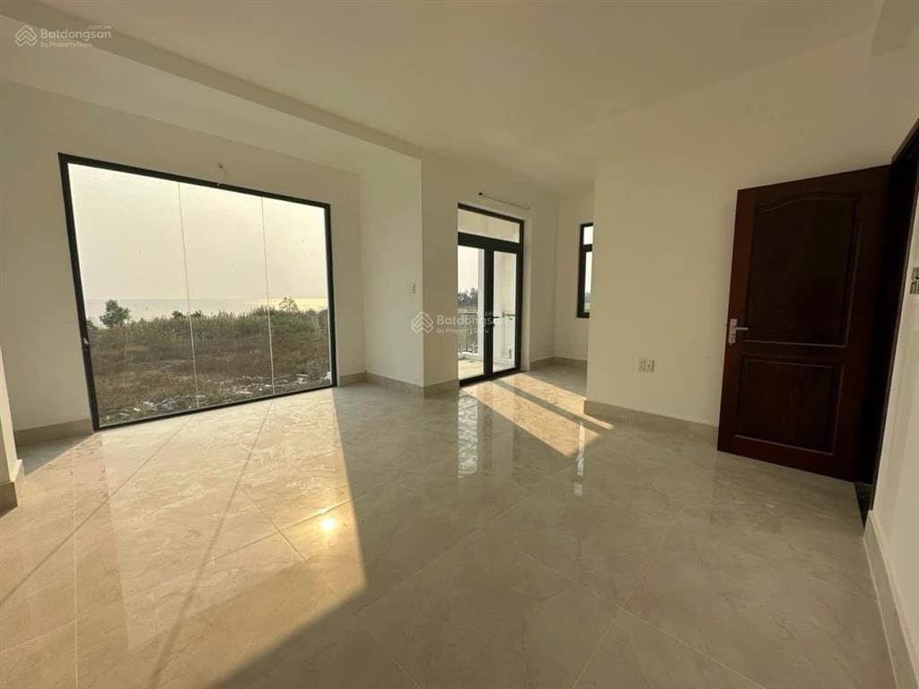 Bán biệt thự mặt biển khu đô thị tây bắc, tp rạch giá, kiên giang. đối diện quảng trường biển