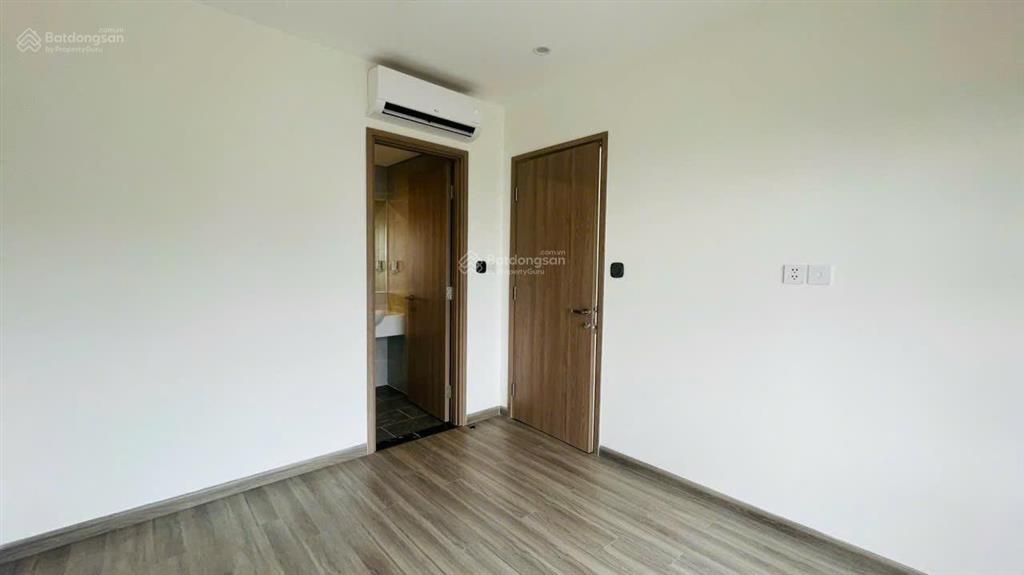 Ngộp nặng lỗ nặng 878 triệu cần ra gấp 2pn2wc phân khu beverly solari tại vinhomes grand park