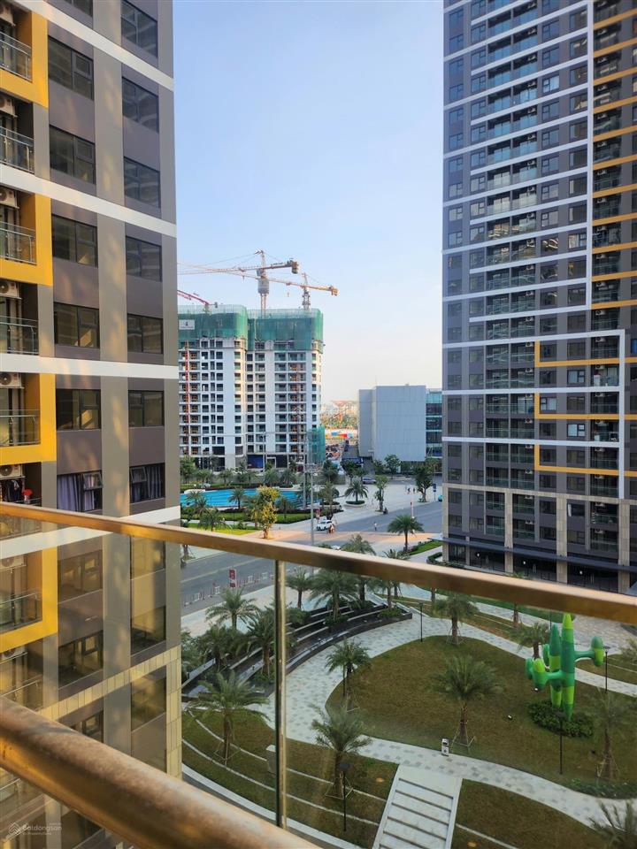 Cần bán gấp căn 1pn+ phân khu cao cấp tại vinhomes grand park giá 2,6 tỏi all in