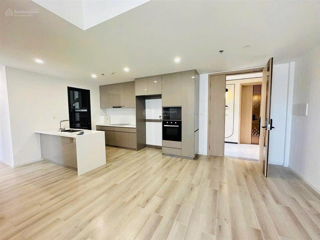 Bắt đáy siêu phẩm 3pn của masterise homes view xem pháo hoa giá bán 6,750 tỷ sẵn sổ hồng