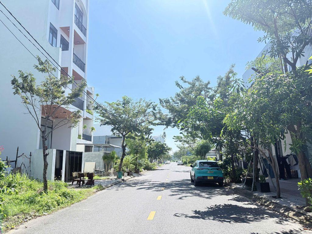 THIỆN CHÍ BÁN GẤP LÔ ĐẤT NAM HÒA XUÂN ĐƯỜNG THÔNG DÀI, CHỈ 3.970!
