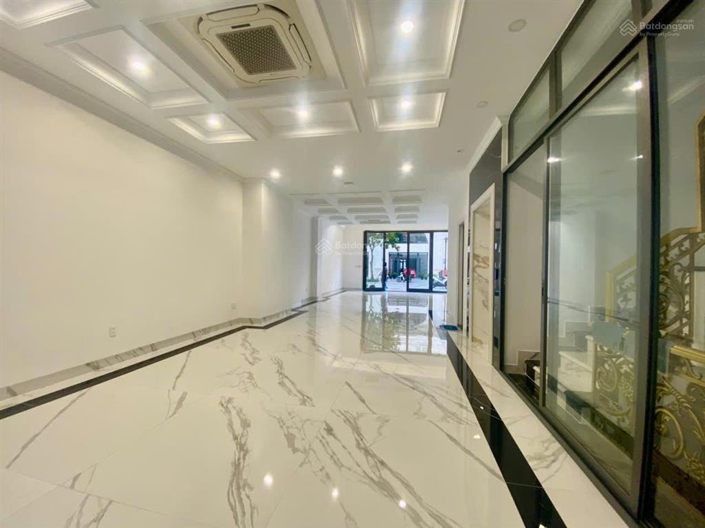 Văn phòng vạn phúc cho thuê diện tích từ 30m2 đến 100 m2 giá từ 6 triệu đến 15 triệu/tháng