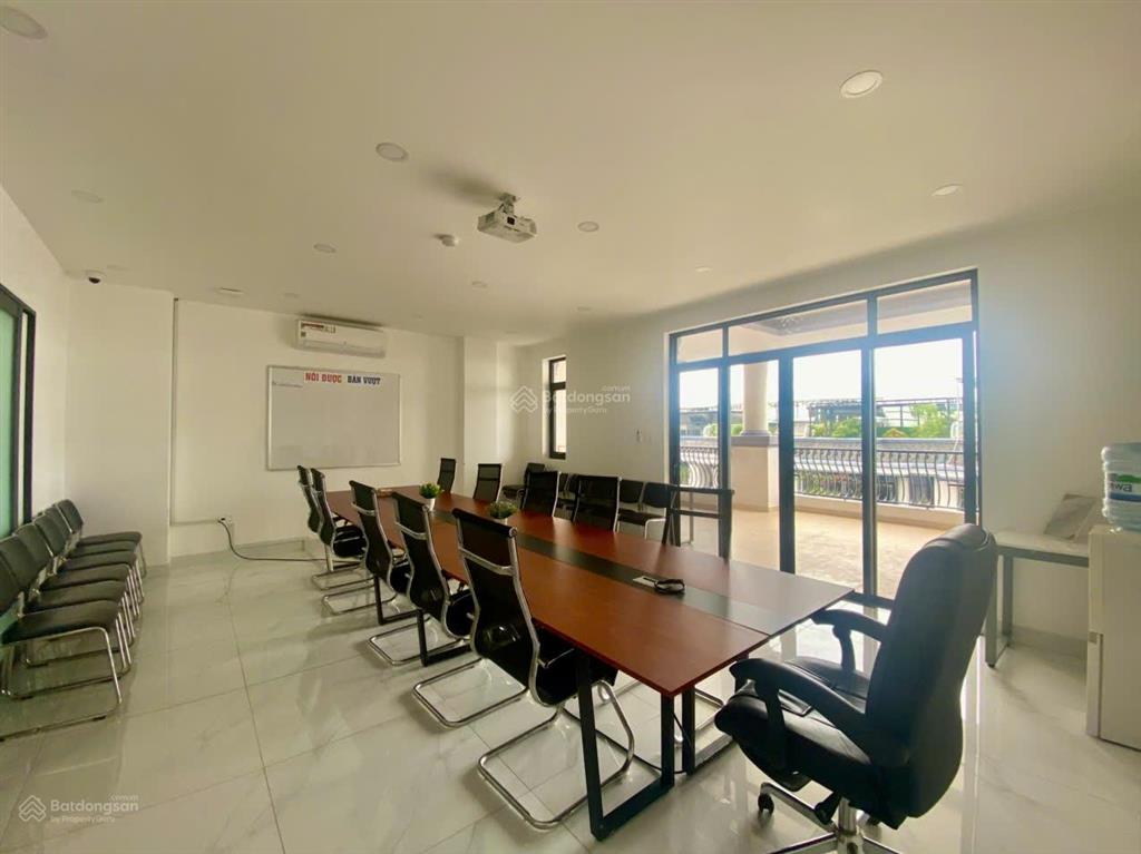 Văn phòng vạn phúc cho thuê diện tích từ 30m2 đến 100 m2 giá từ 6 triệu đến 15 triệu/tháng