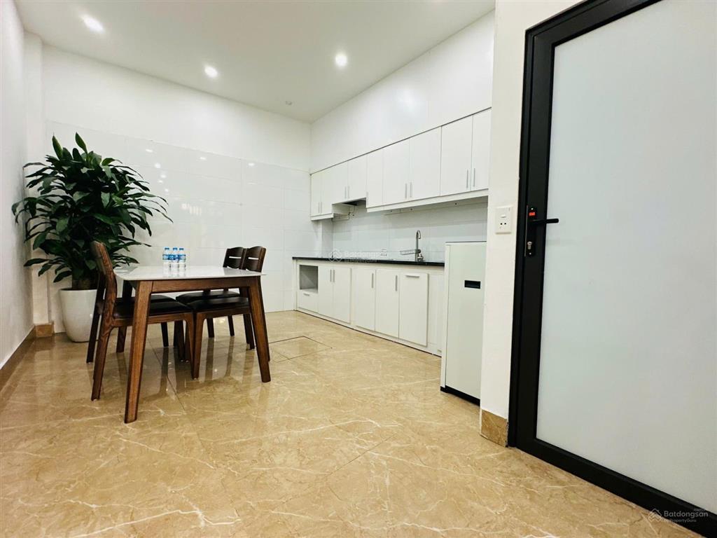 Hiếm có khó tìm nhà đẹp di trạch 4.5 tầng full nội thất mặt ngõ không quy hoạch , không nhập lụt