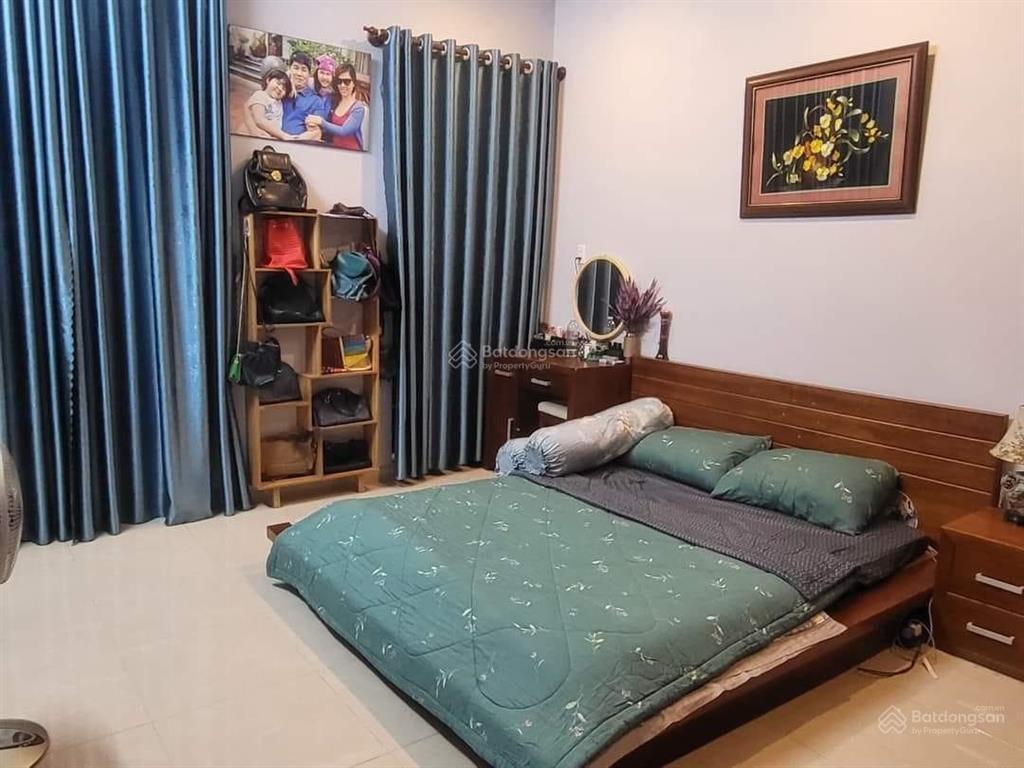 Biệt thự 250m2, 3 lầu, chỉ 16,9 tỷ, đường phú thuận, p. phú thuận, q7