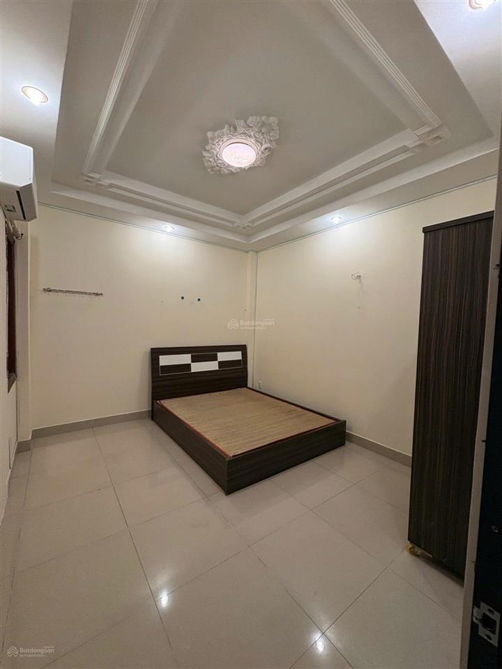 Bán nhà mặt tiền đường số lý phục man, 7m x 12m, 5 lầu, chỉ 13 tỷ, p. tân thuận, q7