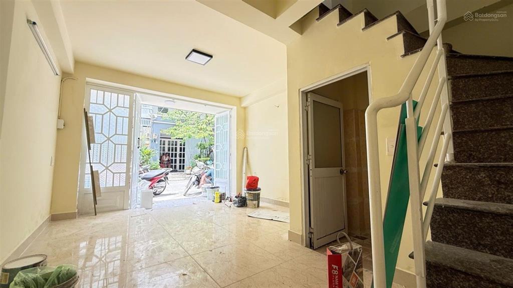 Bán gấp nhà mặt tiền đường số lý phục man, p. tân thuận, q.7, 5 lầu, chỉ 4,3 tỷ!