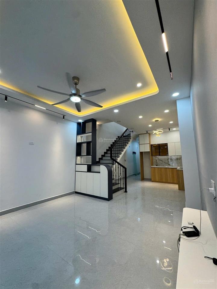 Nhà mới 100%, full nội thất, 70m2, 3 pn, chỉ 5,2 tỷ, huỳnh tấn phát, q7.