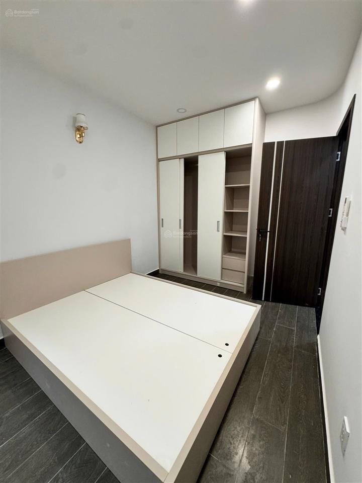 Nhà mới 100%, full nội thất, 70m2, 3 pn, chỉ 5,2 tỷ, huỳnh tấn phát, q7.