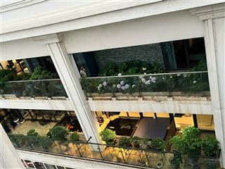 Duy nhất bán căn hộ penhouse tại aqua central, giá cực tốt view sông hồng tuyệt đẹp.
