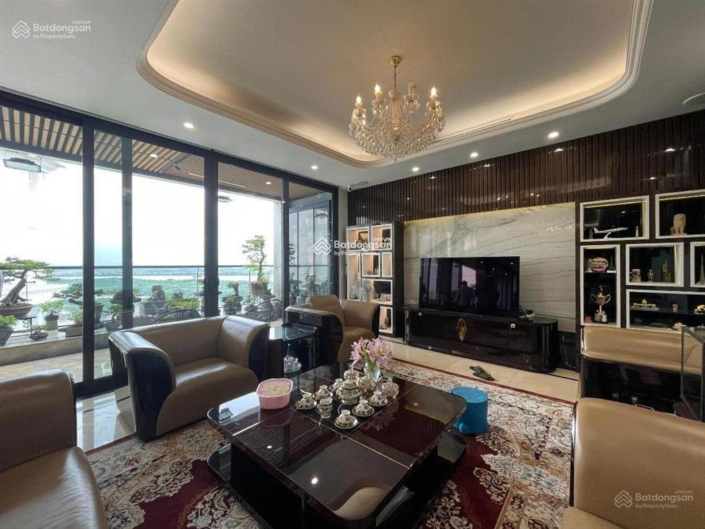 Duy nhất bán căn hộ penhouse tại aqua central, giá cực tốt view sông hồng tuyệt đẹp.