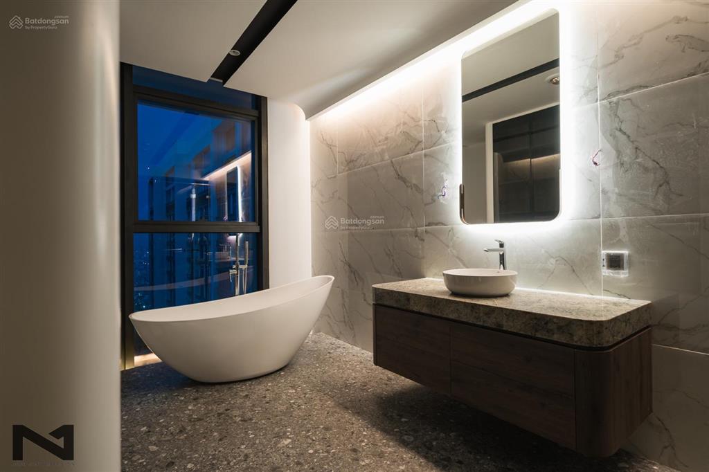 Cho thuê ch 4pn, 3wc, 146m2 tại vinhomes metropolis  liễu giai, giá chỉ từ 45tr/tháng