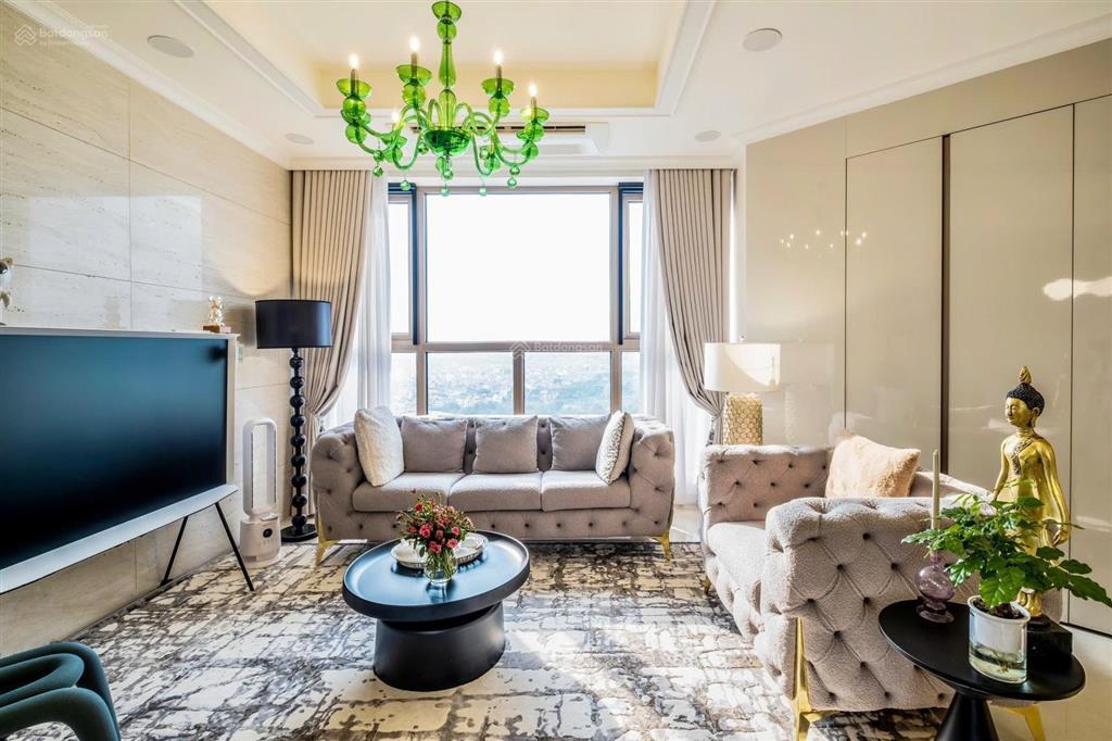 Hàng hiếm  căn trục g chung cư starlake  113m2, 3pn căn góc vuông. giá chỉ từ 18 tỷ.