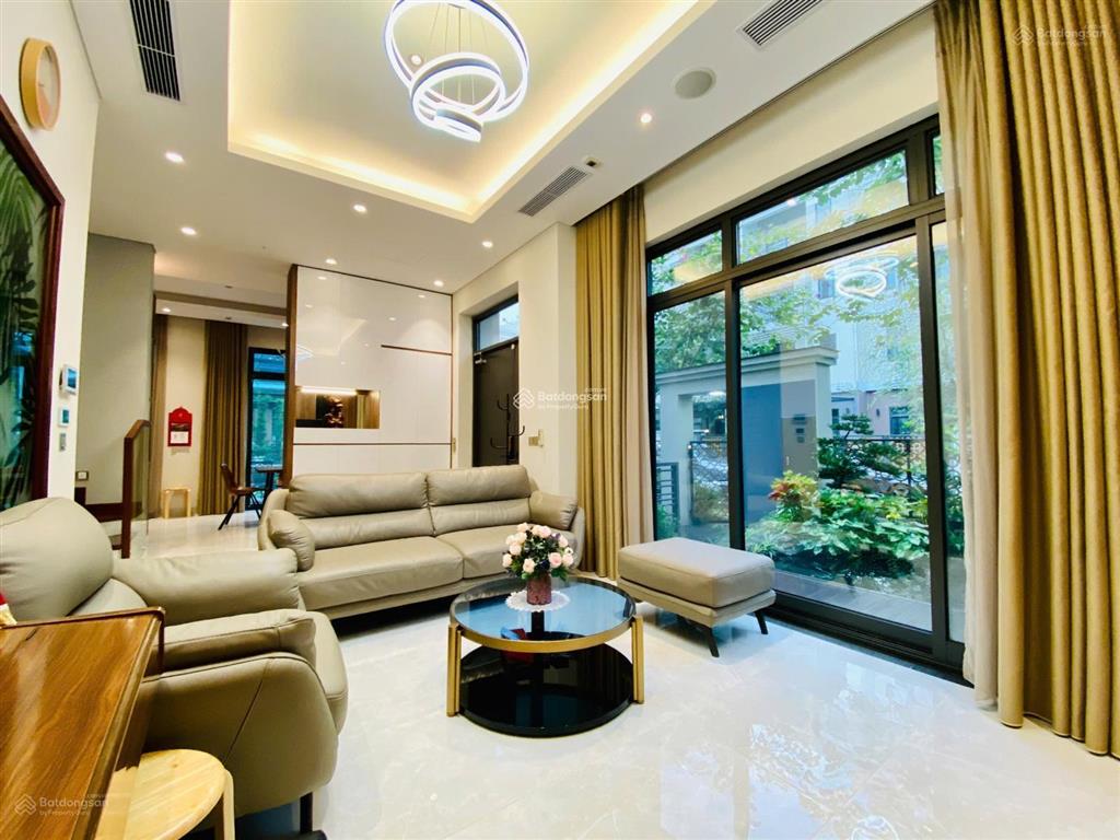 Cho thuê biệt thự đơn lập h7 starlake 350m2, 4pn, thang máy, nội thất đầy đủ. giá thuê 80tr/tháng.