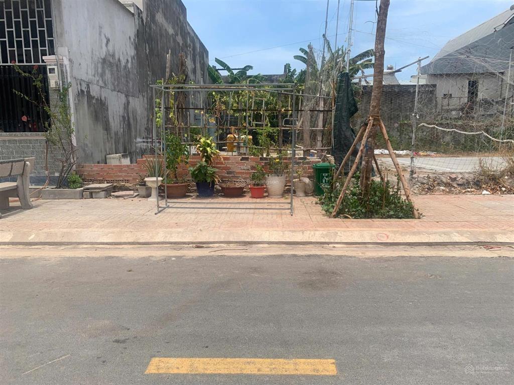 Cần bán lô đất mt đường lê duẩn 10x20m full thổ 6,85 tỷ