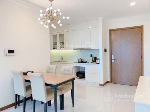 Chính chủ bán gấp căn hộ 3pn, 2wc, giá 4,4 tỷ, 106m2 ở hưng phát silver star, nhà bè