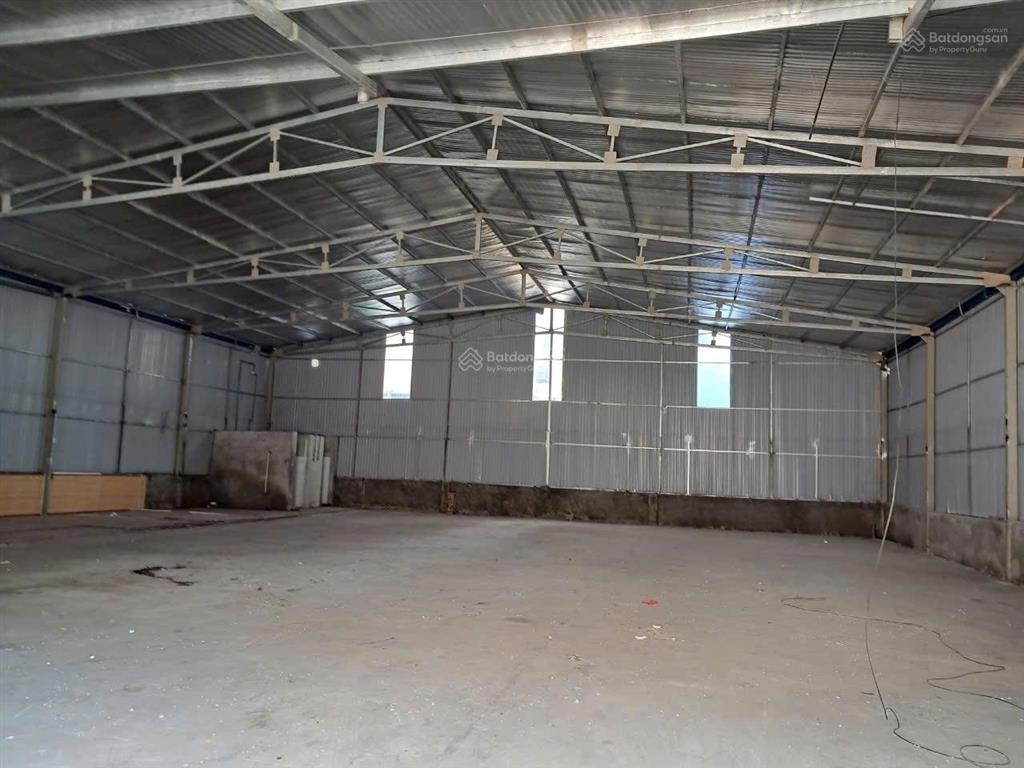 Cho thuê ngay kho 250 m² tại phú diễn, ccn phú minh văn tiến dũng hà nội chính chủ