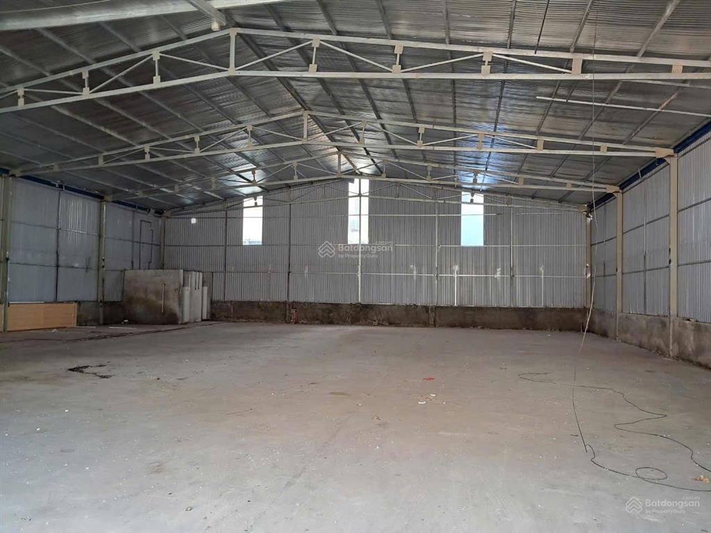 Cho thuê ngay kho 250 m² tại phú diễn, ccn phú minh văn tiến dũng hà nội chính chủ