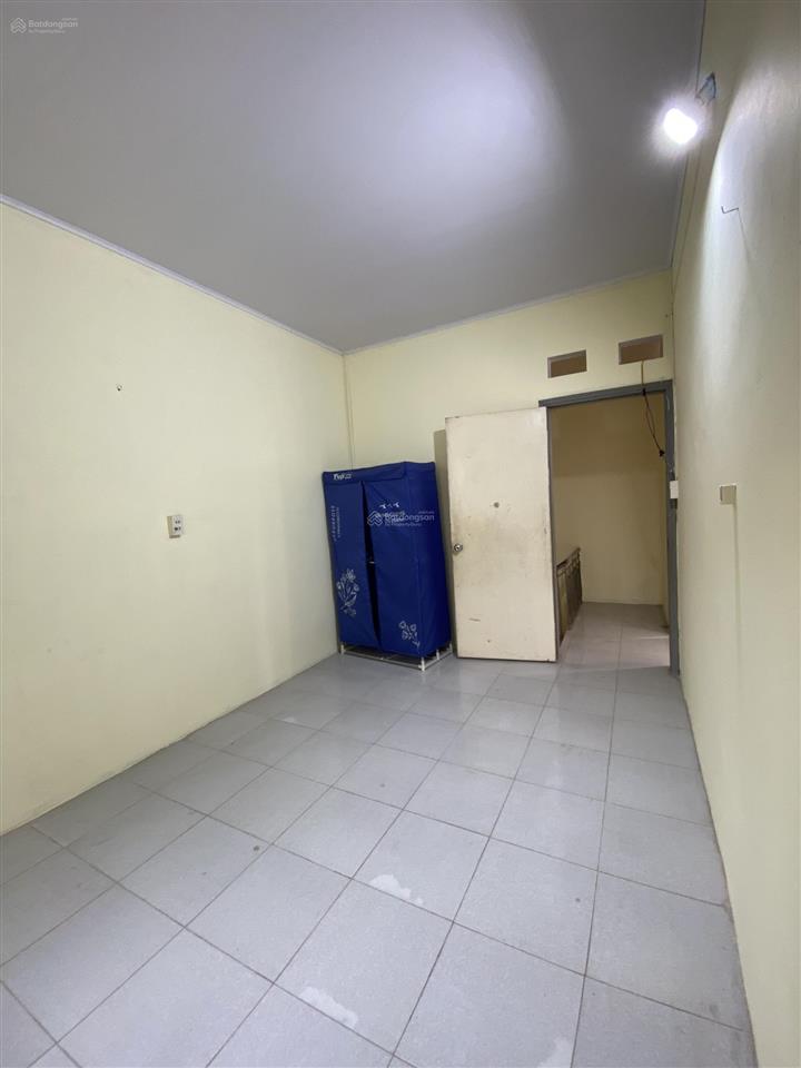 Cho thuê lâu dài nhà 50 m2 hai tầng, 4 phòng riêng ngõ 167 quang tiến, tây mỗ, hà nội chính chủ